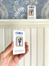 Load image into Gallery viewer, the friendly little blue lobster needle minder